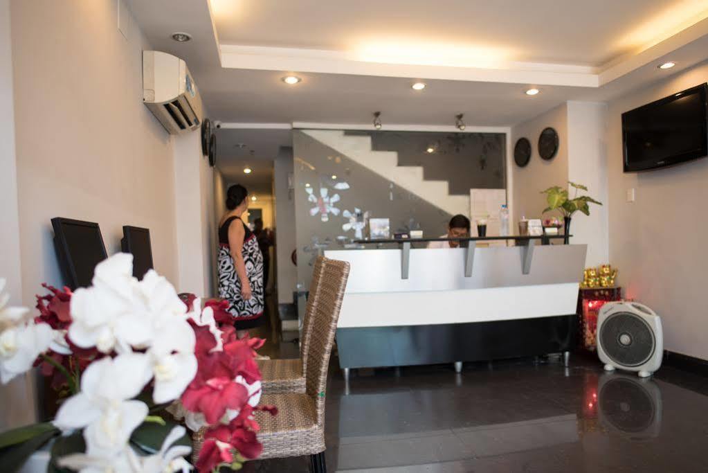 Em&em 2* TP. Hồ Chí Minh